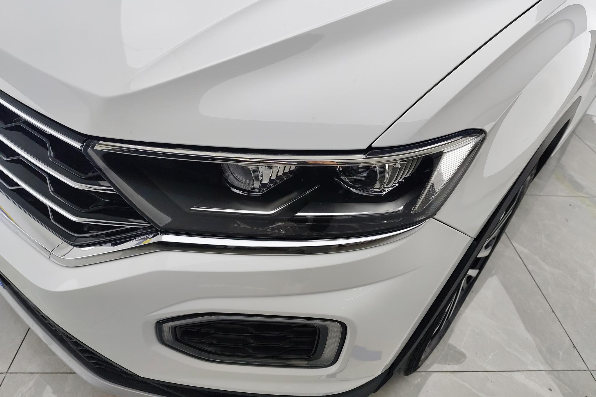 Volkswagen T-Roc 2021 280TSI DSG Comfort Smart Connect