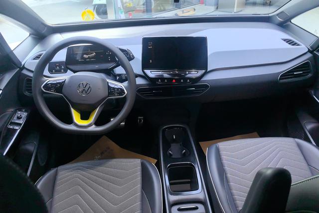 Volkswagen ID.3 2023 Белый из Китая, фото 5