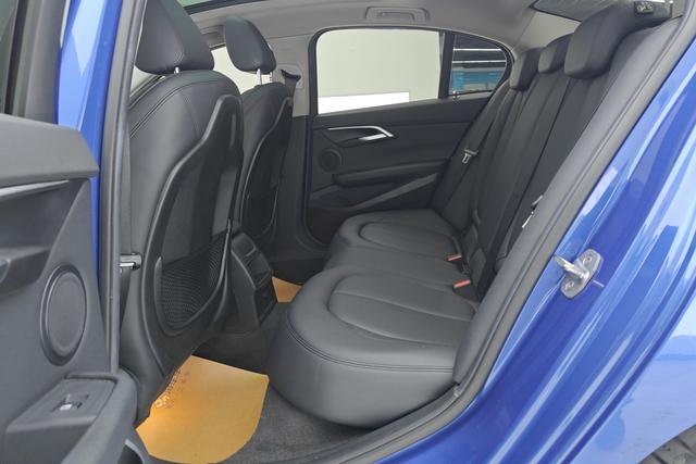 BMW 1 series 2019 Синий из Китая, фото 5