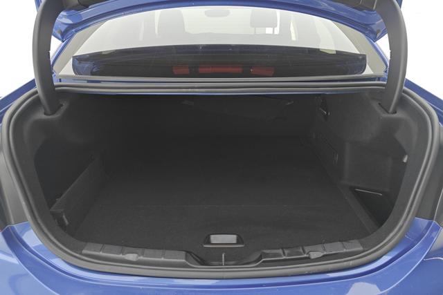 BMW 1 series id 3784324 из Китая 11