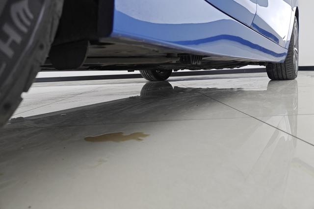 BMW 1 series id 3784324 из Китая 17