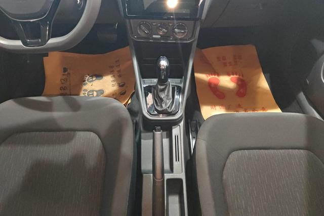 Jetta VA3 2021 Белый из Китая