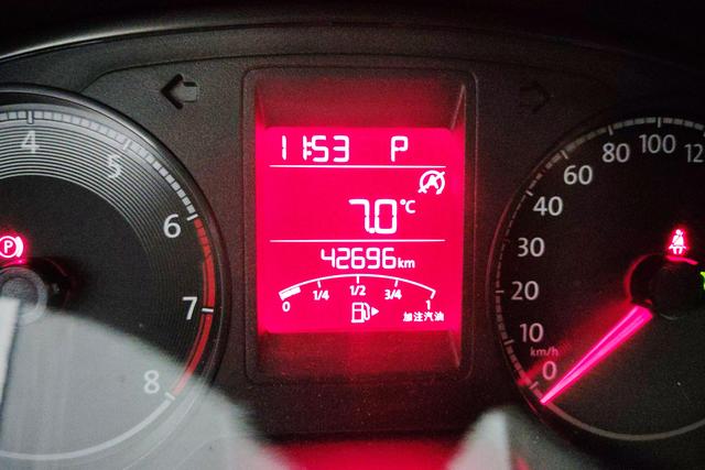 Jetta VA3 id 3810165 из Китая 15