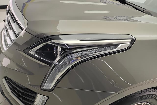 Cadillac XT5 2018 — фото 4