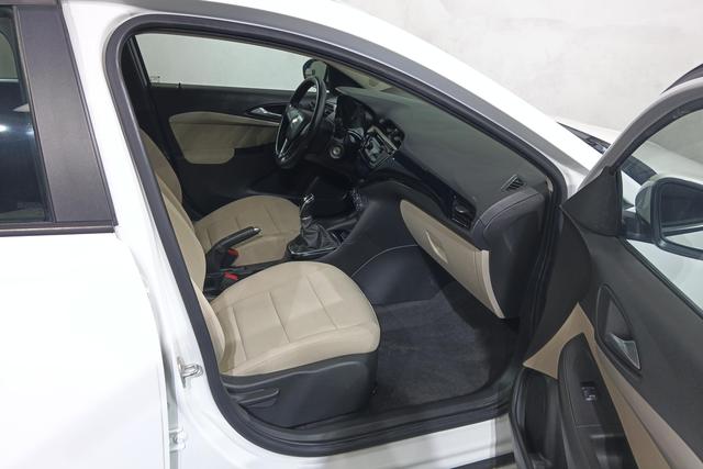 Buick Excelle 2019 Белый из Китая, фото 5