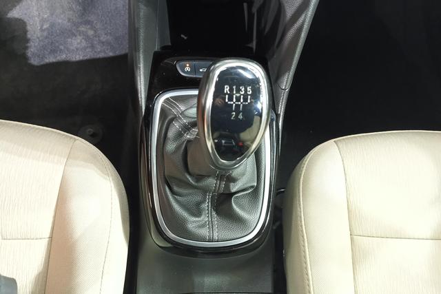 Buick Excelle id 3804348 из Китая 17