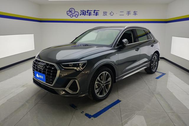 Audi Q3 2022 40 TFSI