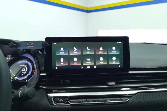 Geely Automobile Emgrand id 3768878 из Китая 10