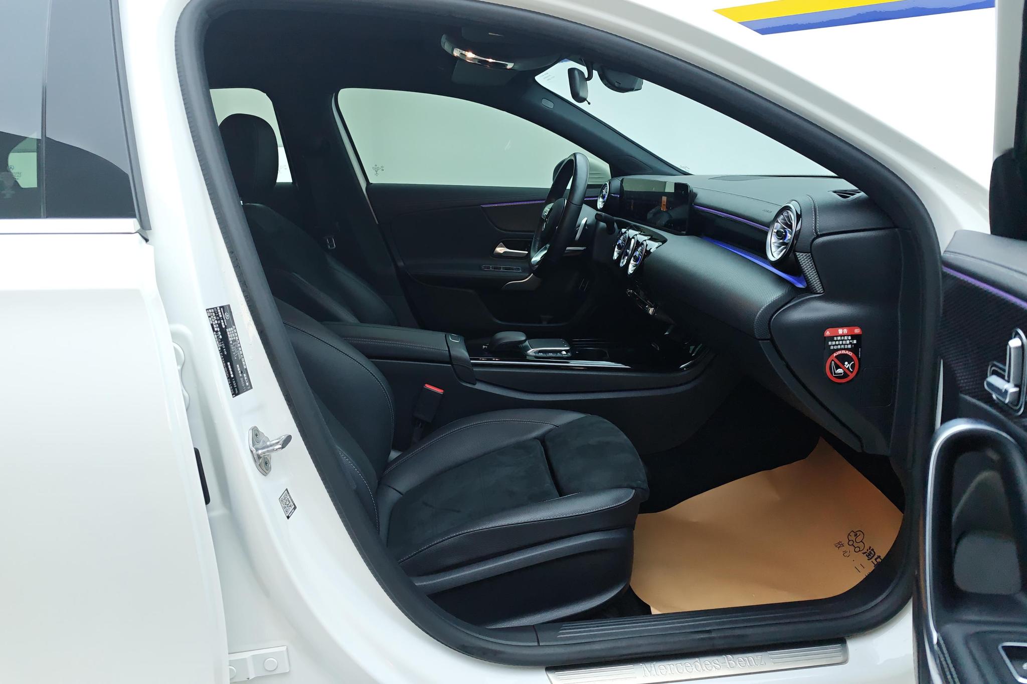 Mercedes-Benz A-Class A 2022 A 200 L Sport Fashion