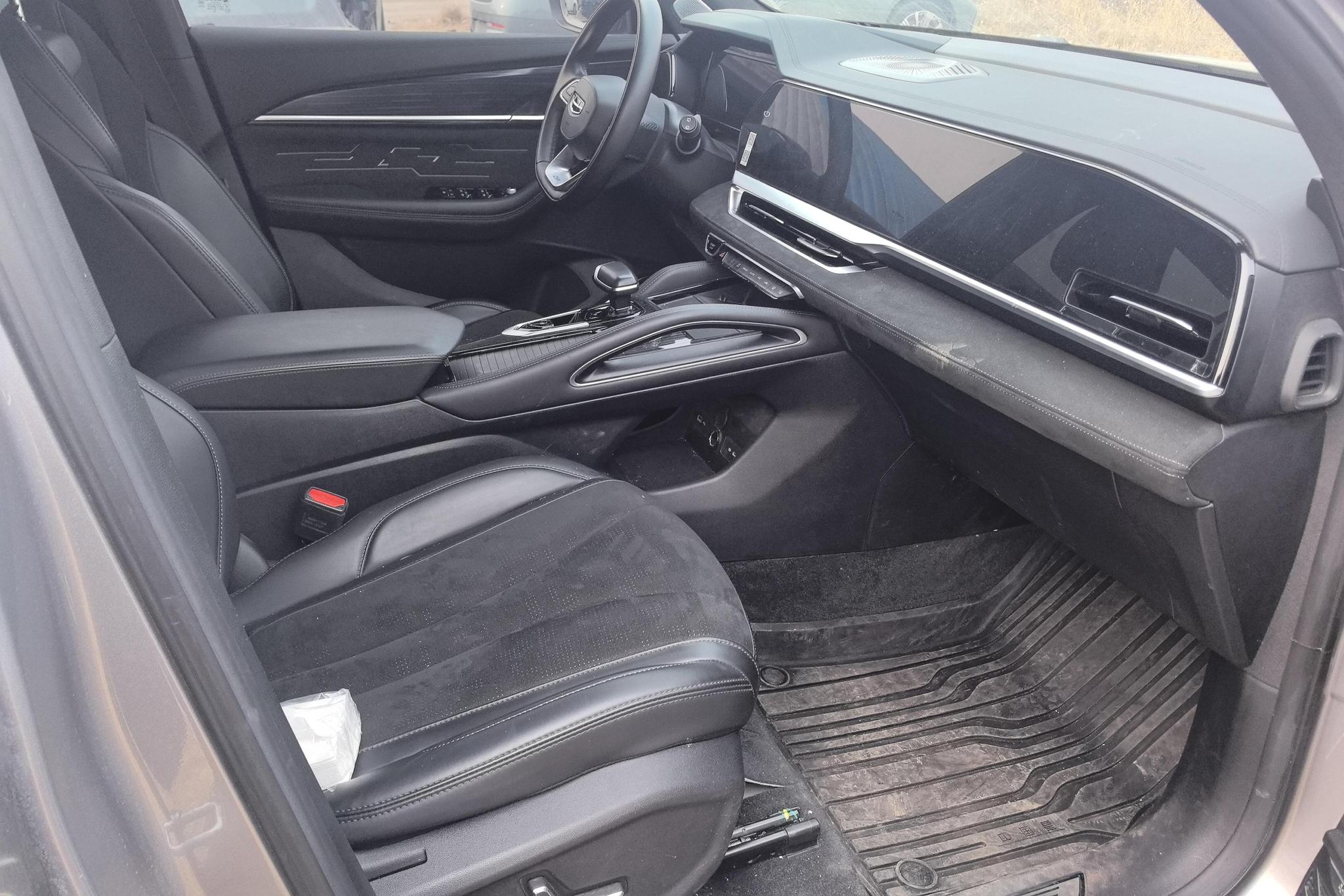 Geely Monjaro L 2024 2.0TD AT