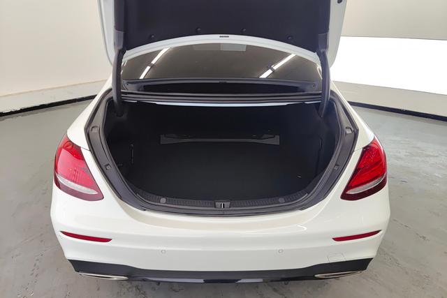 Mercedes-Benz E-class (imported) 2020 Белый из Китая, фото 6