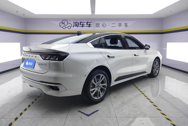 Ford Mondeo 2023 Eco Boost 245 Luxury — фото 3