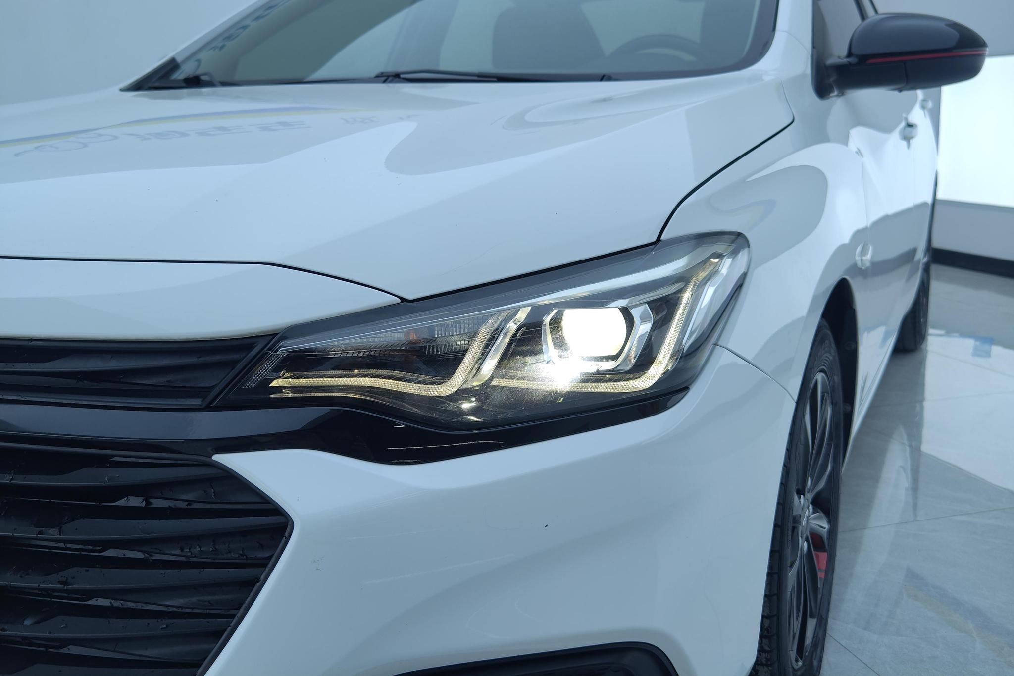 Chevrolet Monza 2019 Redline 320T DCT