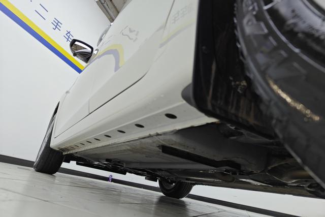 Nissan Xuan Yi 2024 Белый из Китая