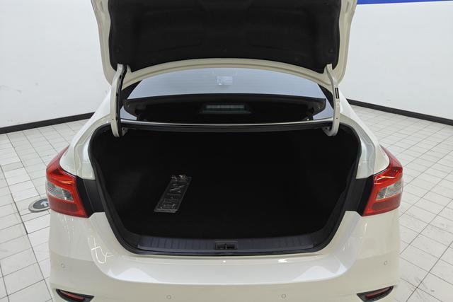 Nissan Sylphy 2022 1.6 XE CVT — фото 17