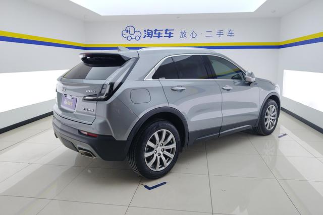 Cadillac XT4 2022 28 T 2 WDLuxury — фото 3