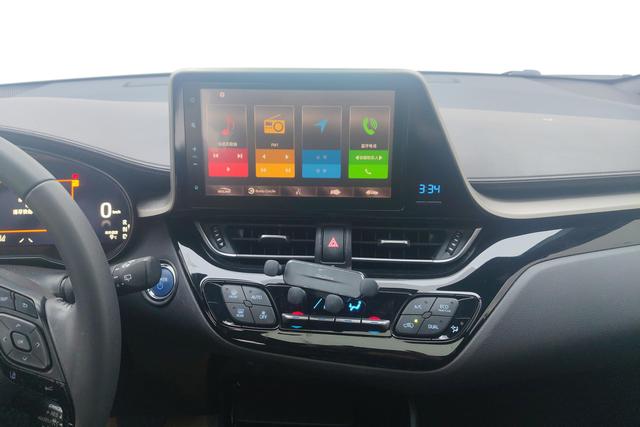 Toyota C-HR EV 2021 Белый из Китая, фото 6