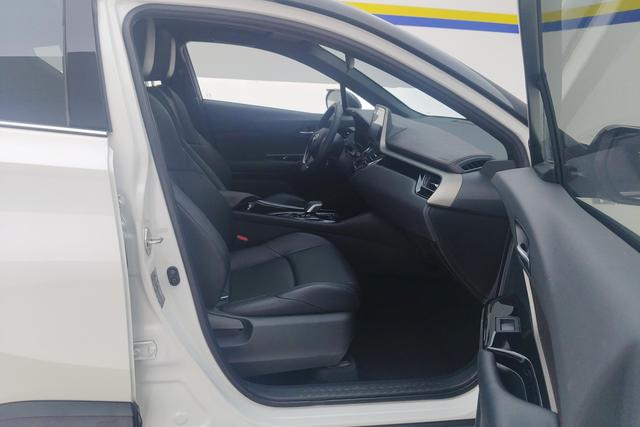Toyota C-HR EV id 3857029 из Китая 8