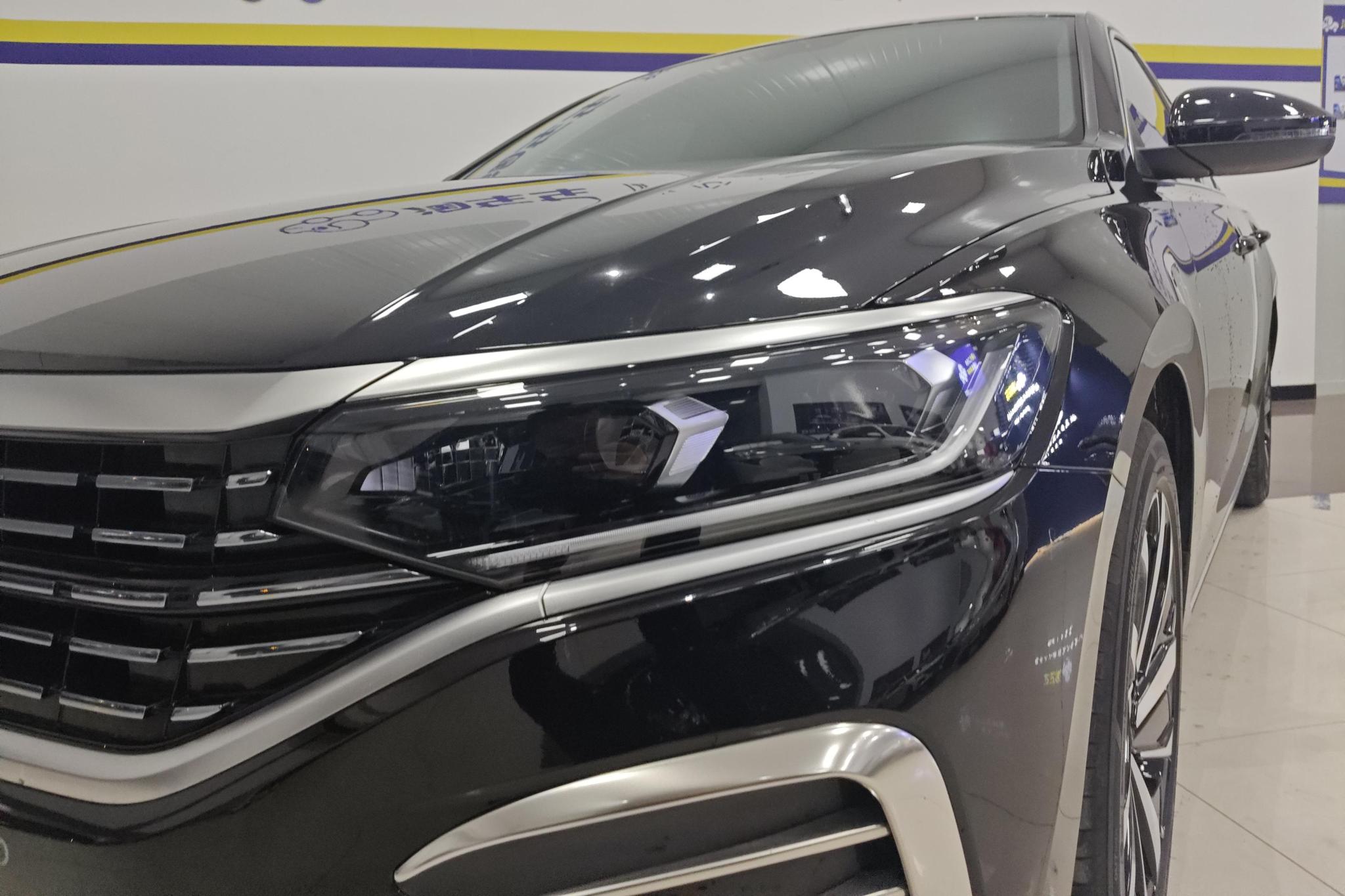 Volkswagen Passat 2024 330TSI Elite