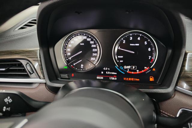 BMW X1 2022 Белый из Китая, фото 2