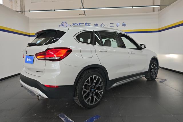 BMW X1 id 3824762 из Китая 10