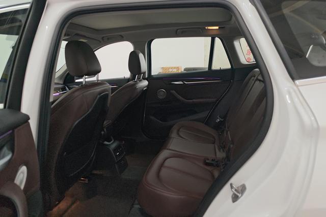 BMW X1 id 3824762 из Китая 14