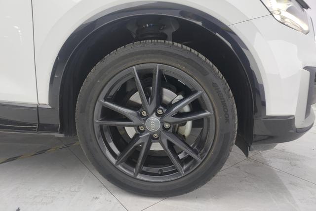 Audi Q2L 2020 Белый из Китая