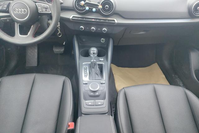 Audi Q2L 2020 Белый из Китая, фото 3