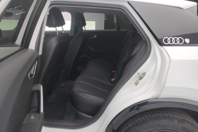 Audi Q2L id 3768946 из Китая 14