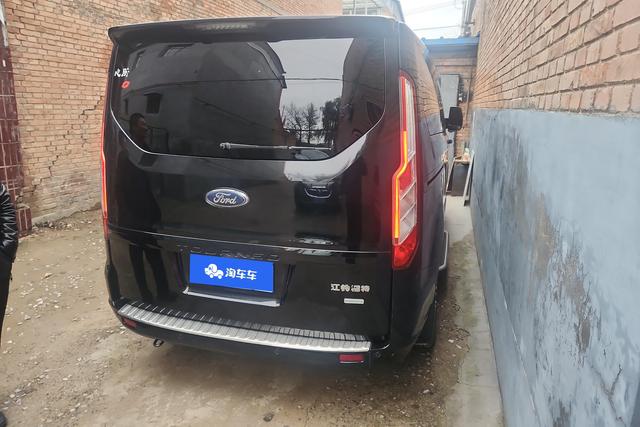 Ford Tourneo 2020 2.0 T MT — фото 10