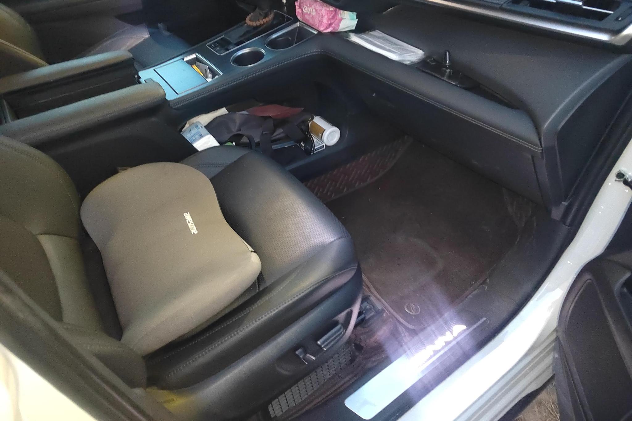 Toyota Sienna 2023 2.5L Luxury