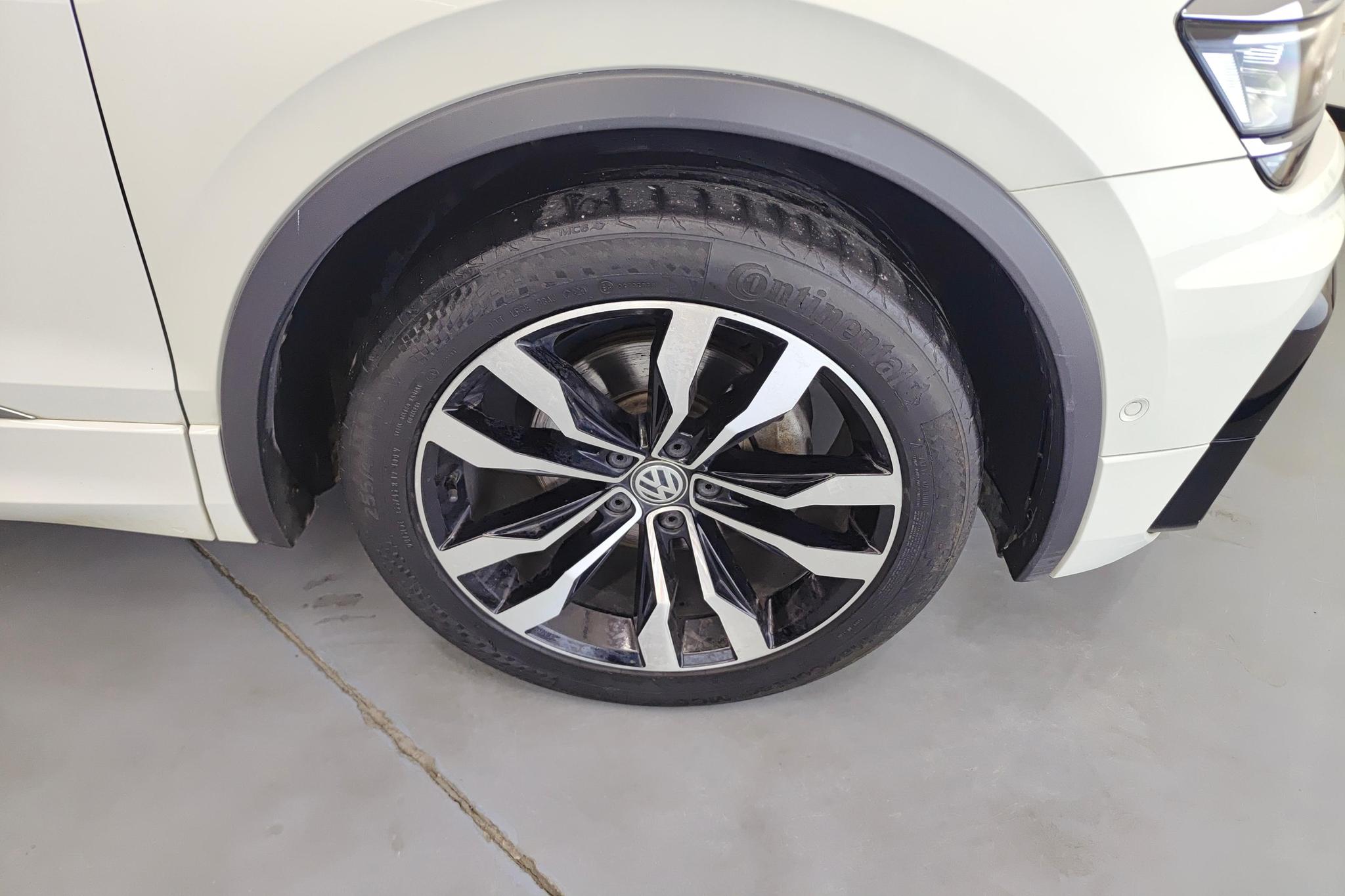Volkswagen Tiguan L L 2020 330TSI AT R-Line Flagship V