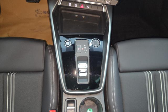 Audi A3 id 3810332 из Китая 7