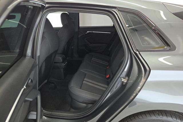 Audi A3 id 3810332 из Китая 9