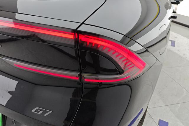 Xiaopeng Motors Xiaopeng G7 2025 Черный из Китая