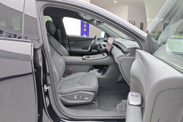 Xiaopeng Motors Xiaopeng G7 2025 Черный из Китая, фото 2