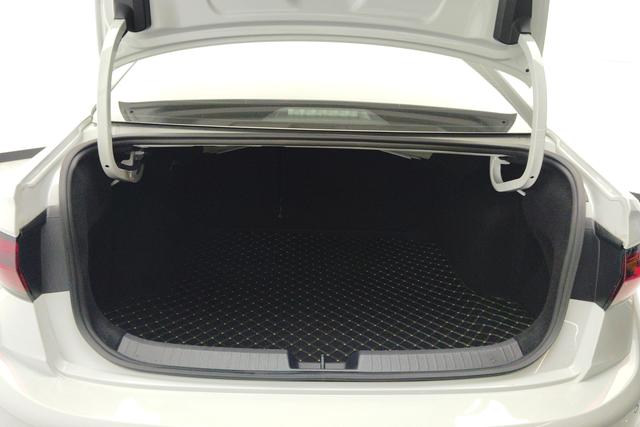 Volkswagen Sagitar id 3810169 из Китая 8