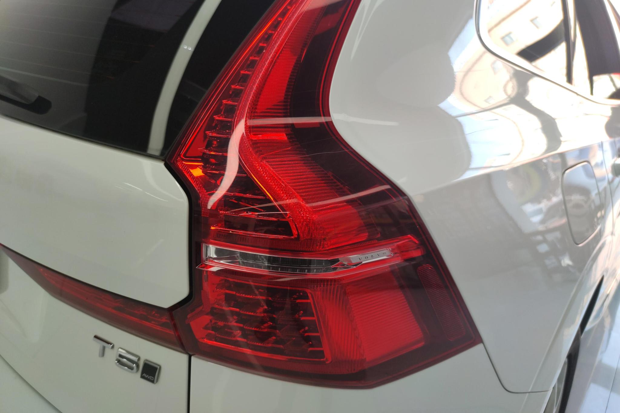 Volvo XC60 2021 T5 Luxury