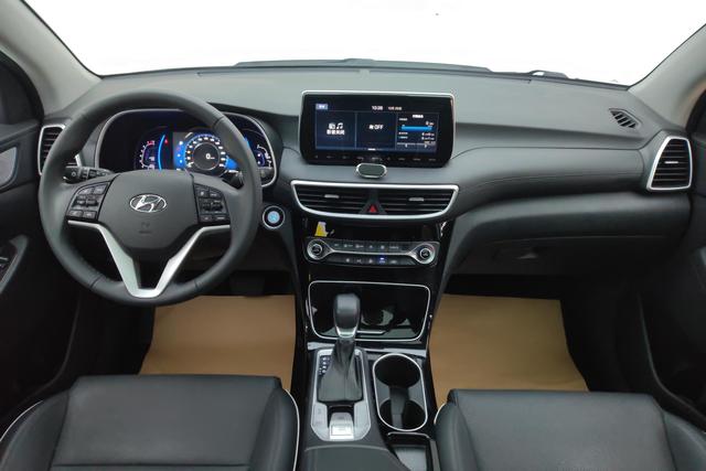 Hyundai Tucson 2020 Белый из Китая, фото 2