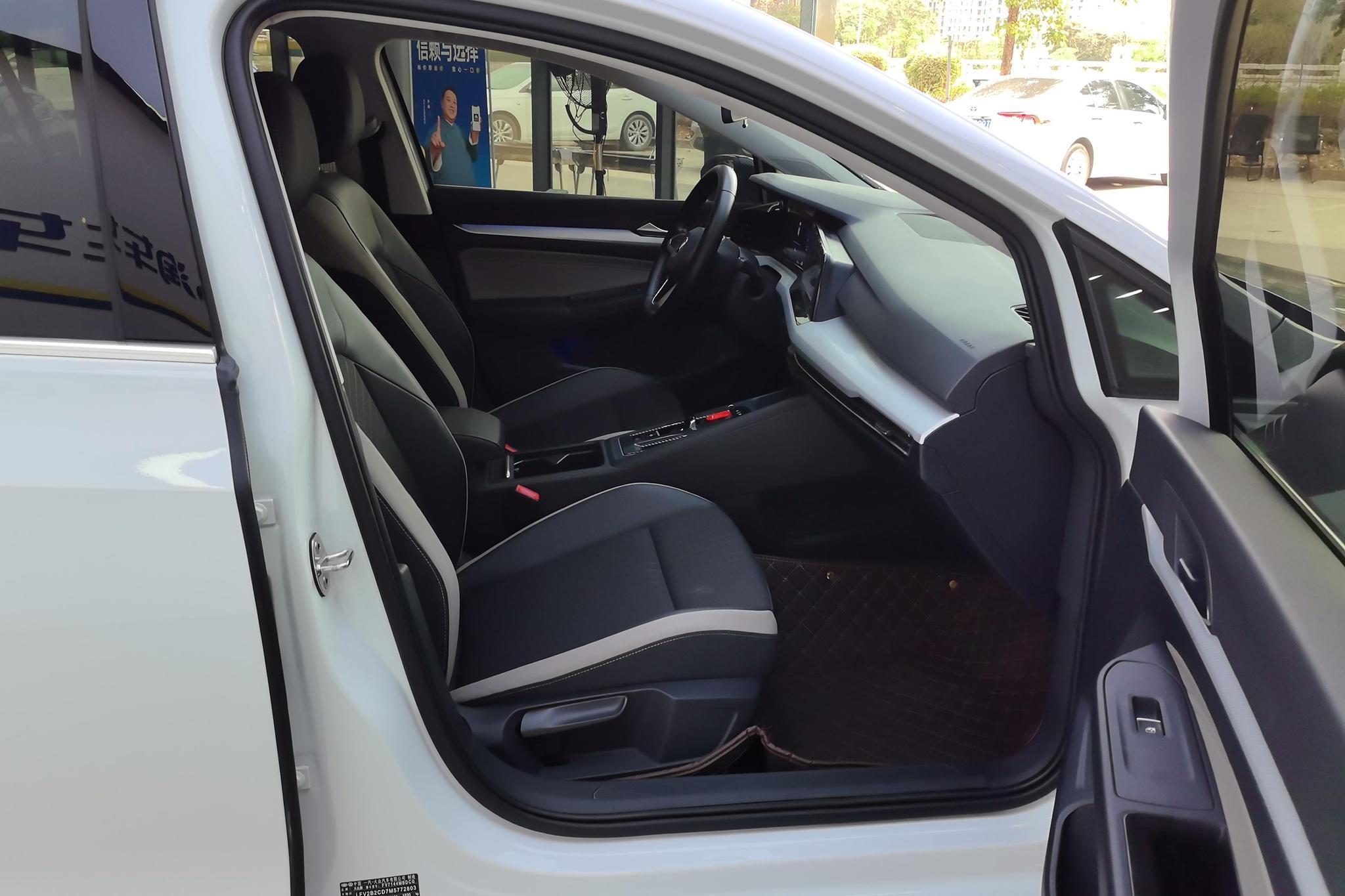 Volkswagen Golf 2021 280TSI DSG 30