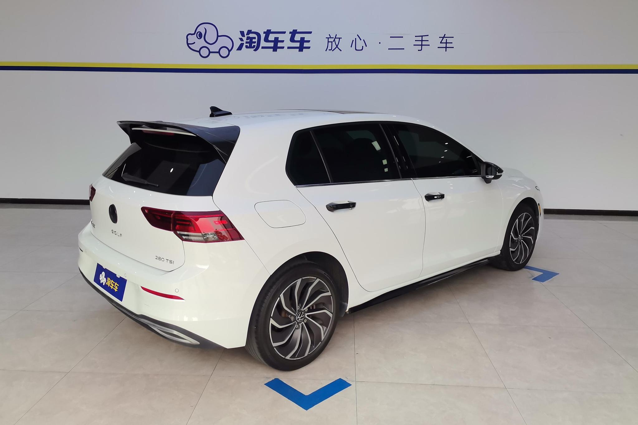Volkswagen Golf 2021 280TSI DSG 30