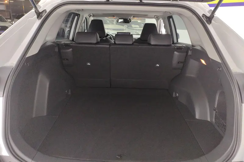 Toyota RAV4 — фото 13