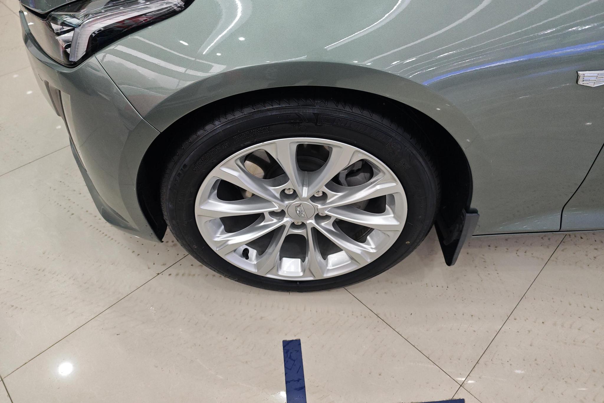 Cadillac CT5 2022 28T Luxury Standard