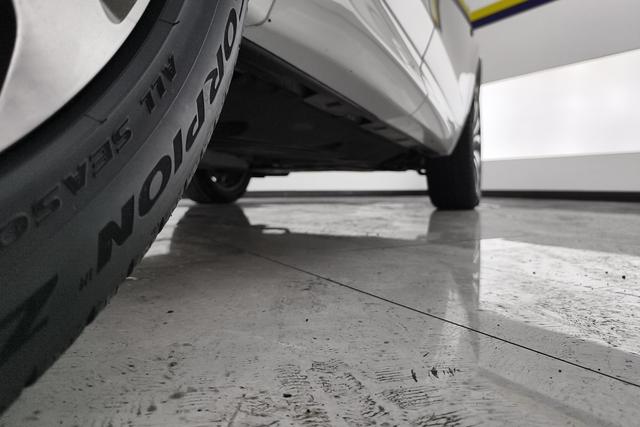 Land Rover Discover sports 2023 Белый из Китая, фото 4