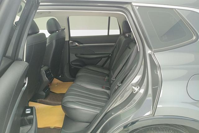 Roewe RX5 MAX 2022 — фото 15