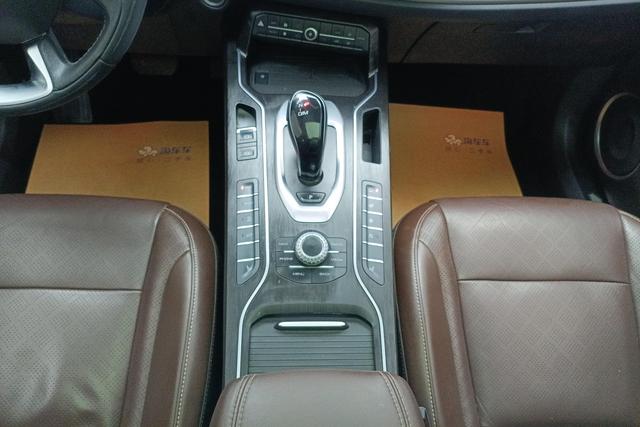 Wey VV6 2020 2.0 T 2 WD + — фото 14