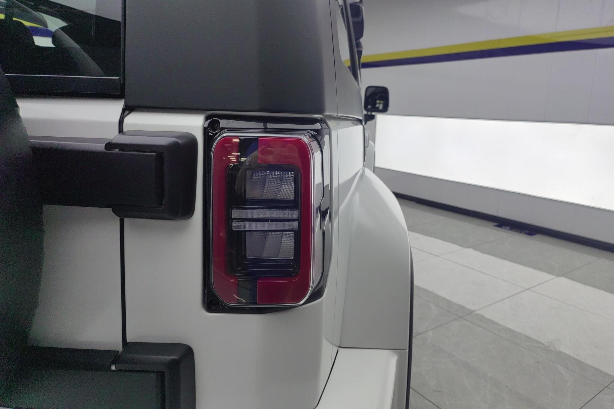 BAIC BJ40 2023 2.0D AT