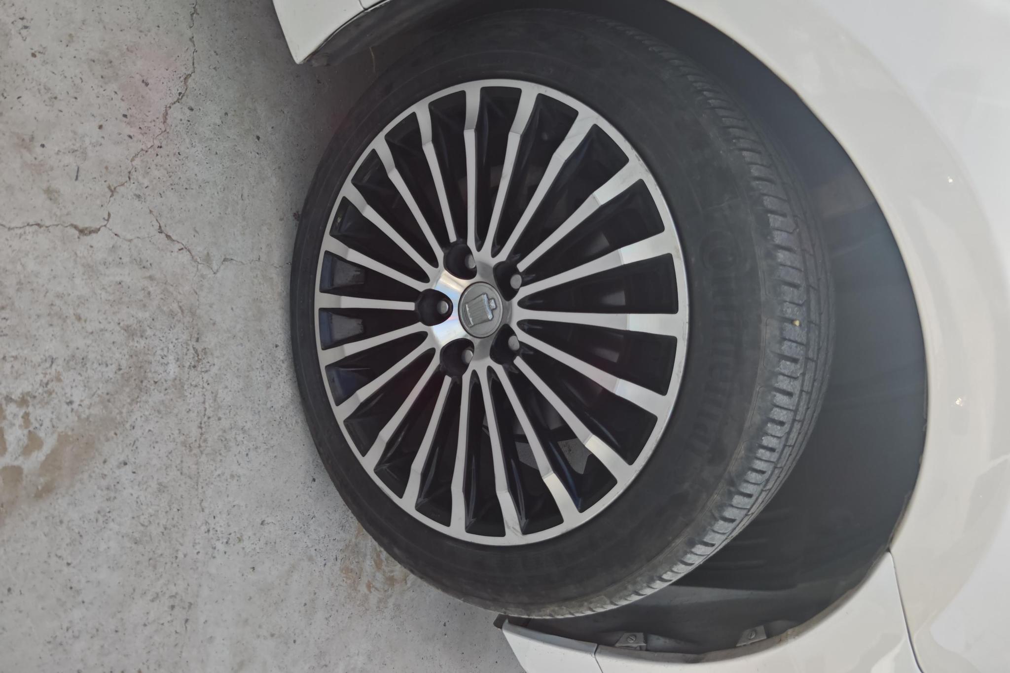 Toyota Crown 2015 2.5L Smart