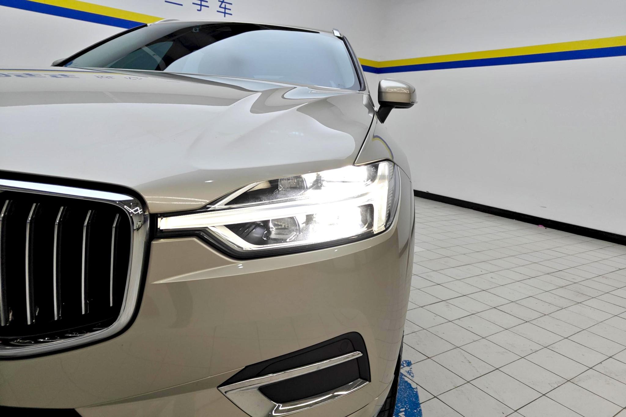 Volvo XC60 2019 T5 V