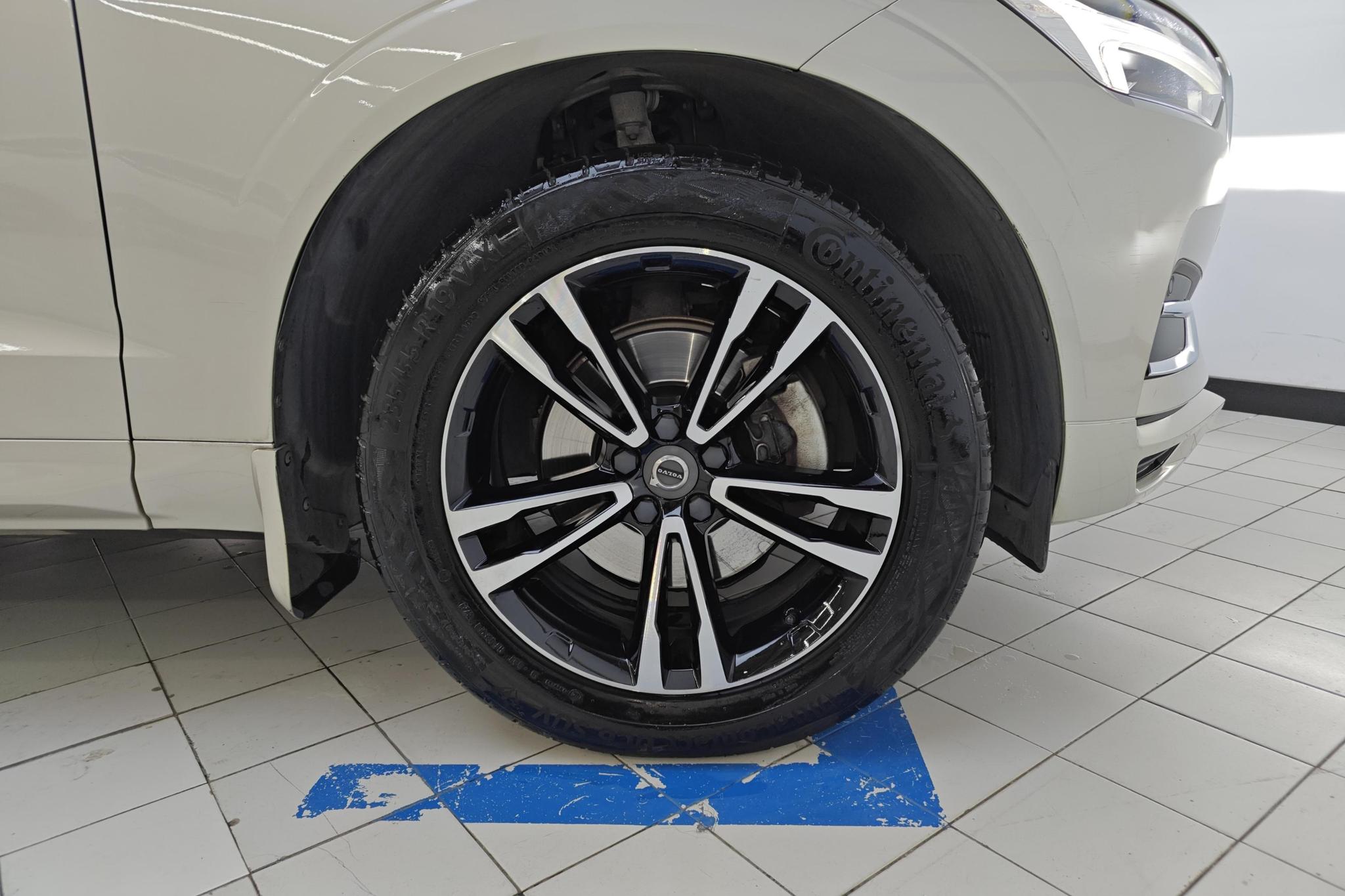 Volvo XC60 2019 T5 V